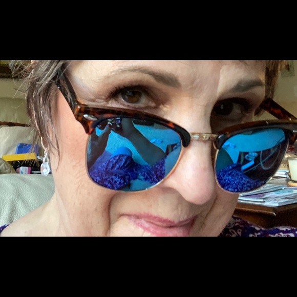 Sunglasses - Picture 2 of 8